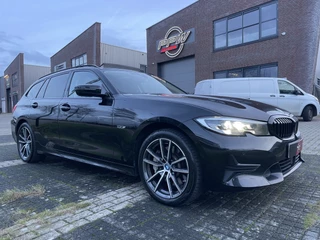 BMW 3 Serie PANO/HEAD-UP/ACC/LEER-SPORT/SFEER/CAMERA/KEYLESS/SHADOW-LINE/18