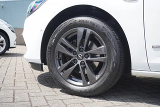 Opel Astra Opel Astra Sports Tourer 1.2 Design & Tech Park. sensoren | Navigatie | CarPlay | Cruise - afbeelding nr 27