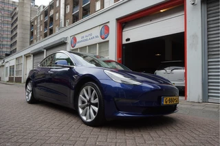 Tesla Model 3 Tesla Model 3 Long Range AWD 75 kWh Dual Motor | Nederlandse BTW auto | 351 pk | Panorama | Auto Pilot | Leer | Electrische stoelen met memory en verwarming | 19inch sportvelgen - afbeelding nr 11