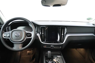 Volvo V60 Volvo V60 2.0 B3 Business Pro Airco, Cruise Control, Camera, PDC - afbeelding nr 17