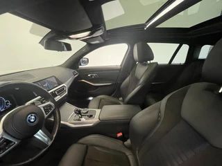 BMW 3 Serie BMW 3-serie Touring 320e M-Sport Aut-8 Panoramadak Adaptive M-Technic Chassis LED Navi Cruise Control PDC VA 19