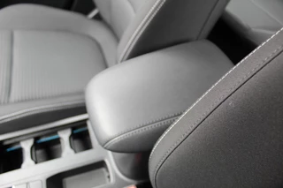 Ford Focus Ford Focus Wagon 1.0-125pk EcoBoost Mild-hybrid Titanium. Mooie, ruime, luxe en comfortabele Ford Focus wagon ! Volautm. airco dual, camera, stoel-, stuur- en voorraamverw., easy entry/easy go, cruise control, Isofix, side- en lane assist, parkeersensoren v+a, LM wielen etc. - afbeelding nr 22