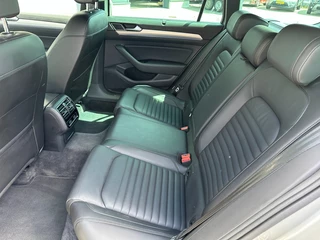 Volkswagen Passat Volkswagen Passat Variant 1.4 TSi PHEV GTE Highline Camera Leder - afbeelding nr 37