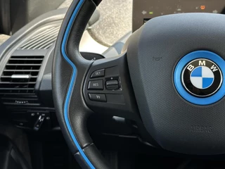 BMW i3 BMW i3 120Ah 42 kWh, PANO, NAVI, CRUISE, LED, ECC-AIRCO, CAMERA, STOELVERWARMING, LICHTMETAAL 18