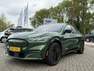 Ford Mustang Mach-E Ford Mustang Mach-E Extended Premium RWD 98 kWh B&O Audio | Panorama dak | Afneembare Trekhaak | Zwarte Velgen - afbeelding nr 5