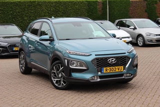 Hyundai Kona 1.6 GDI HEV Fashion Sky