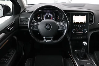 Renault Mégane Renault Mégane 1.2 TCe Bose | Trekhaak | Navigatie | Camera |  Half leder | Keyless | Dodehoek detectie | Massage | Cruise control | Climate control - afbeelding nr 3