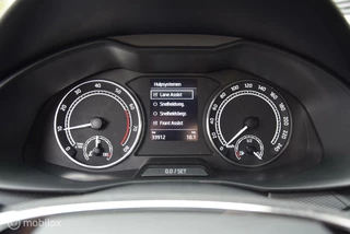 Škoda Scala Skoda Scala 1.0 TSI Ambition Airco Cruise Apple Carplay Parkeersensoren - afbeelding nr 12