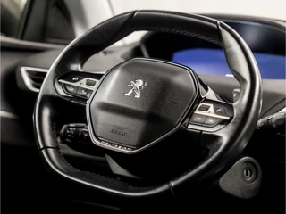 Peugeot 3008 Peugeot 3008 1.2 PureTech Sport Automaat (APPLE CARPLAY, GROOT NAVI, 360 CAMERA, CLIMATE, SPORTSTOELEN, LANE ASSIST, CRUISE, NIEUWSTAAT) - afbeelding nr 17