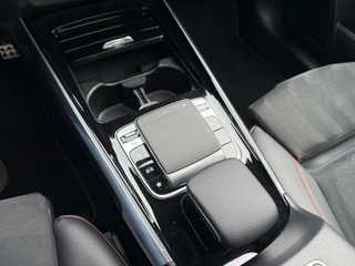 Mercedes-Benz GLB Mercedes GLB 200 AMG PAMORAMADAK - afbeelding nr 14
