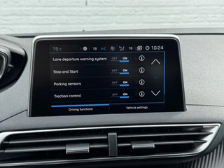 Peugeot 3008 Peugeot 3008 1.2 PureTech Allure Carplay Cruise Pdc Clima Navigatie Goed onderhouden! - afbeelding nr 29
