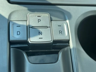 Hyundai Kona Hyundai Kona EV Premium 64 kWh HEAD-UP SOH 92% FASE 3 - afbeelding nr 16