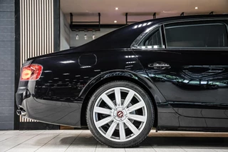 Bentley Flying Spur Bentley Flying Spur 4.0 V8|Massage V+A|ACC|Multimedia achter - afbeelding nr 14
