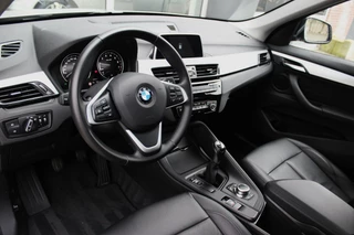 BMW X1 ➡️ BMW X1 sDrive18i F48 Executive | 1e eigenaar | Pano dak | Leer | 17 inch | Navi | PDC | Cruise-control | Climate | 140 pk | - afbeelding nr 15