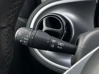 Smart Fortwo smart fortwo 1.0 Passion | NL Auto | UNIEK | Automaat | Zeer Zuinig | Climate Control | Panorama dak | Navigatie | Cruise Control | - afbeelding nr 15