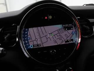 MINI Cooper S Mini Cooper S 2.0 John Cooper Works | Panoramadak | Stoelverwarming | Camera | Carplay | Full LED | Leder | Harman/Kardon | Climate control | Cruise control - afbeelding nr 12