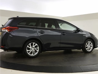 Toyota Auris Toyota Auris Touring Sports 1.8 Hybrid Lease | Panoramadak | Navigatie - afbeelding nr 7