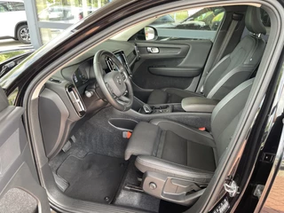 Volvo XC40 Volvo XC40 1.5 T5 Recharge 262 pk Momentum Pro Panoramadak Camera Parkeersensoren Navigatie Led Koplampen Plug In Hybride NL Auto 1e Eigenaar Lage Kilometerstand - afbeelding nr 9