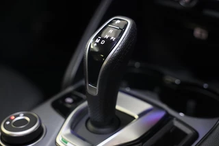 Alfa Romeo Giulia Alfa Romeo GIULIA 2.0 T GME AWD Tributo Italiano / FACELIFT / Digital Cockpit / Acc / HK / Leder / Elek Stoelen / Camera / 19 Inch - afbeelding nr 27