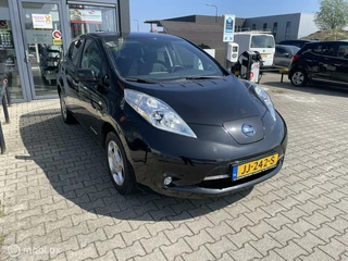 Nissan Leaf - 395395403-0