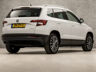 Škoda Karoq Automaat (APPLE CARPLAY, GROOT NAVI, CAMERA, LEDER/ALCANTARA, STOELVERWARMING, SPORTSTOELEN, ADAPTIVE CRUISE, GETINT GLAS, PARKEERSENSOREN, LED KOPLAMPEN, NIEUWE APK, NIEUWSTAAT) - afbeelding nr 5