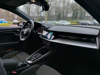 Audi A3 35 TFSI 150pk Business Edition | Origineel NL | Apple Carplay+Android Auto | Clima | Cruise | Led Koplampen | Pdc | Rijstrook+Licht+Regensensor | 17''lm - afbeelding nr 32