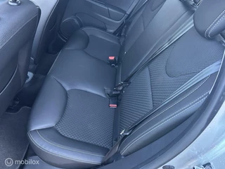 Renault Clio Renault Clio 1.2 TCe Intens * AUTOMAAT * NAVIGATIE * PDC - afbeelding nr 12