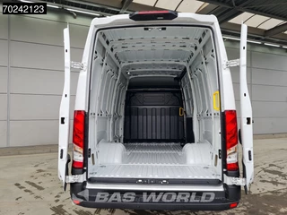 Iveco Daily Iveco Daily 35C21 3.0L Automaat 2025 model Dubbellucht L2H2 LED ACC Navi Camera Parkeersensoren m3 Airco - afbeelding nr 6