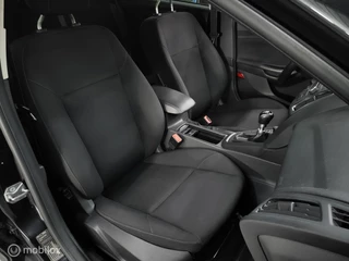 Ford Focus Ford Focus Wagon 1.0 Titanium Edition/Cruise/Airco/Trekhaak - afbeelding nr 20