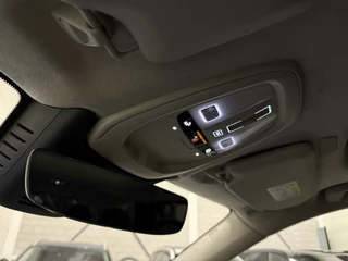 Volvo XC90 Volvo XC90 T8 Recharge AWD R-Design BLACK LONG RANGE PANO/TREKHAAK/HEAD-UP/MEMORY/H&K/CAMERA/ACC/PILOT-ASSIST/KEYLESS/LEER-SPORT/GOOGLE/PRIVACY/20