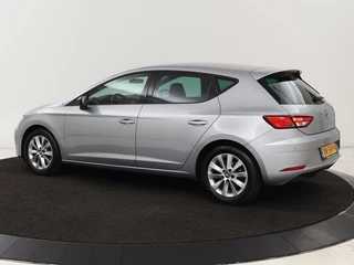 SEAT Leon SEAT Leon 1.0 EcoTSI Style Business Intense | 1e eigenaar |  DSG automaat | Camera | Stoelverwarming | Carplay | Virtual cockpit - afbeelding nr 2
