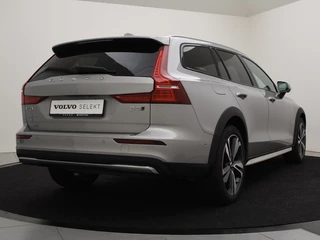 Volvo V60 Volvo V60 Cross Country B5 AUT(8) PLUS BRIGHT SCHUIFDAK ACC BLIS KEYLESS 360GR CAM - afbeelding nr 4