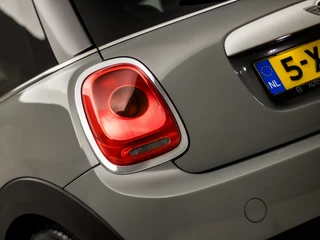 MINI Cooper Automaat (PANORAMADAK, GROOT NAVI, HEAD-UP DISPLAY, STOELVERWARMING, GETINT GLAS, SPORTSTOELEN, LEDER, CRUISE, NIEUWE APK, NIEUWSTAAT) - afbeelding nr 30