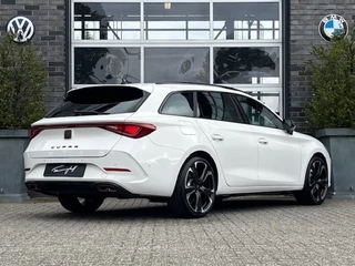 CUPRA Leon Sportstourer CUPRA Leon Sportstourer 1.4 E-HYBRID VZ 245PK - PANO - CAMERA - 19 INCH - afbeelding nr 3
