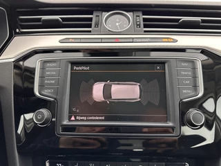 Volkswagen Passat Volkswagen Passat Variant 1.4 TSI GTE Highline Aut. *FULL-LED | ADAPTIVE-CRUISE | ERGONOMIC-SPORTSEATS | KEYLESS | NAVI-FULLMAP | ECC | PARKPILOT | HEATED-SEATS | SHIFT-PADDLES | AMBIENT-LIGHT | TOWBAR | 17''ALU* - afbeelding nr 13