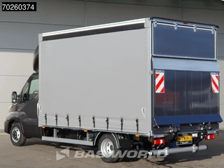 Iveco Daily Iveco Daily 35C21 3.0L Automaat Schuifzeilen met Laadklep ACC LED Bakwagen Schuifzeil Zeilen Koffer Meubelbak Plane 22m3 Airco - afbeelding nr 2