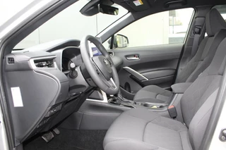 Toyota Corolla Cross Toyota Corolla Cross 1.8 HEV 200pk Teamplayer Winter / Tech / BSM / PDC / NAVI - afbeelding nr 3