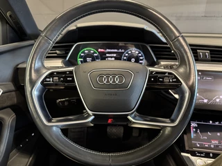 Audi e-tron Audi e-tron e-tron 50 quattro | SOH 88% |2x S-Line Black Edition 71 kWh | Pano | Afn. trekhaak | Carplay | Adaptive cruise | Stoelverwarming - afbeelding nr 9