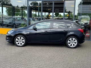 Opel Astra Opel Astra 1.4 Turbo Business + - camera - stoelverwarming - afbeelding nr 2