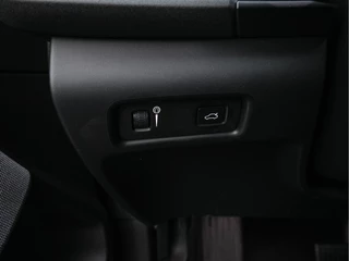 Polestar 2 (INCL-BTW) *PANO | NAVI-FULLMAP | HARMAN/KARDON-AUDIO | FULL-LED | KEYLESS | TOPVIEW | LANE-ASSIST | DIGI-COCKPIT | DAB+ | SPORT-SEATS | CARPLAY | TOWBAR | BLINDSPOT | 20''ALU* - afbeelding nr 23