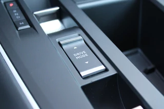 Citroën C5 Aircross Citroen C5 Aircross 1.2 130PK AUTOMAAT | NAVIGATIE BY APPLE CARPLAY/ANDROID AUTO | ACHTERUITRIJ CAMERA | KEYLESS ENTRY/START | LED KOPLAMPEN | CRUISE CONTROL | CLIMATE CONTROL | DAB+ RADIO | ALL SEASON BANDEN | 18