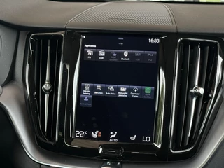 Volvo XC60 Volvo XC60 2.0 B5 Momentum Exclusive Pano|Harman|HuD|360cam - afbeelding nr 30
