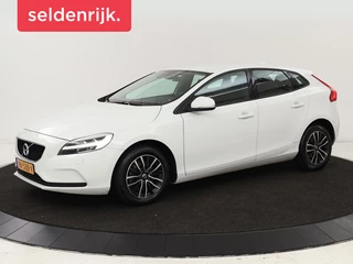 Volvo V40 Volvo V40 2.0 T2 Nordic+ | Stoelverwarming | Trekhaak |  Standkachel | Navigatie | Full LED | Verwarmde voorruit | Bluetooth | Climate control - afbeelding nr 1