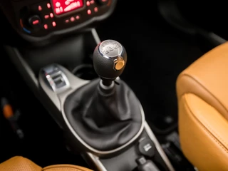 Alfa Romeo MiTo (NAVIGATIE, CLIMATE, CRUISE, STOELVERWARMING, LEDEREN SPORTSTOELEN, PARKEERSENSOREN, LM VELGEN, NIEUWSTAAT) - afbeelding nr 10