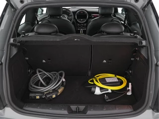 MINI Electric (INCL-BTW) Aut. *PANO | FULL-LEATHER | HEAD-UP | FULL-LED | HARMAN/KARDON-SOUND | KEYLESS | CAMERA | SPORT-SEATS | NAVI-FULLMAP | HEATED-SEATS | AMBIENT-LIGHT | DAB | DIGI-COCKPIT | 17