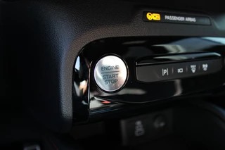 Ford Kuga Ford Kuga 2.5 PHEV ST-Line X | Technology Pack | Winterpack | AGR | Head-up | BLIS | Navigatie - afbeelding nr 17