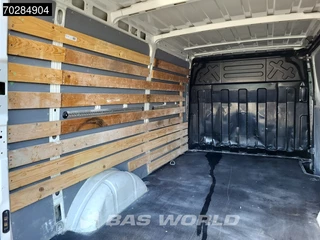 Iveco Daily Iveco Daily 35S18 3.0L Automaat 180PK Airco Cruise 3,5t Trekgewicht Euro6 APK 05-2026 9m3 Airco Cruise control - afbeelding nr 8