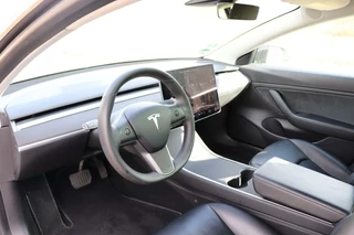 Tesla Model 3 Tesla Model 3 Long Range AWD 75 kWh black&white chrome delete uitstraling! autopilot dual motor stoelverwarming v+a panodak - afbeelding nr 17