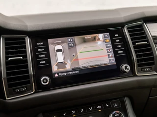 Škoda Kodiaq Škoda Kodiaq 1.4 TSI ACT Sport 150Pk Automaat (PANORAMADAK, APPLE CARPLAY, GROOT NAVI, 360 CAMERA, MEMORY SEATS, LEDER, STOELVERWARMING, GETINT GLAS, ELEK ACHTERKLEP, NIEUWE APK, NIEUWSTAAT) - afbeelding nr 19