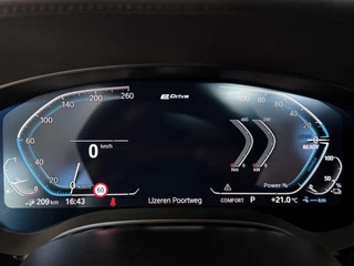 BMW 5 Serie BMW 5 Serie 530e xDrive M-Sport iPerformance High Executive Schuifdak Headup Harman Kardon Trekhaak - afbeelding nr 14